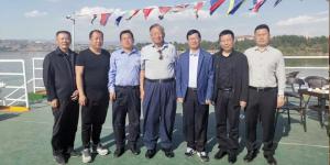 中國黃河文化經(jīng)濟(jì)發(fā)展研究會何光暐會長一行赴我市考察交流，與文旅集團(tuán)達(dá)成戰(zhàn)略合作